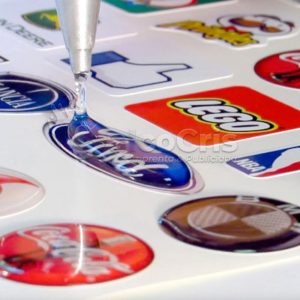 Resina De Poliuretano Flexible Para Stickers - Encapsulados - Imagen 3